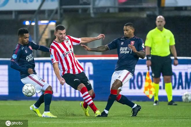 通过分析他 通过分析他