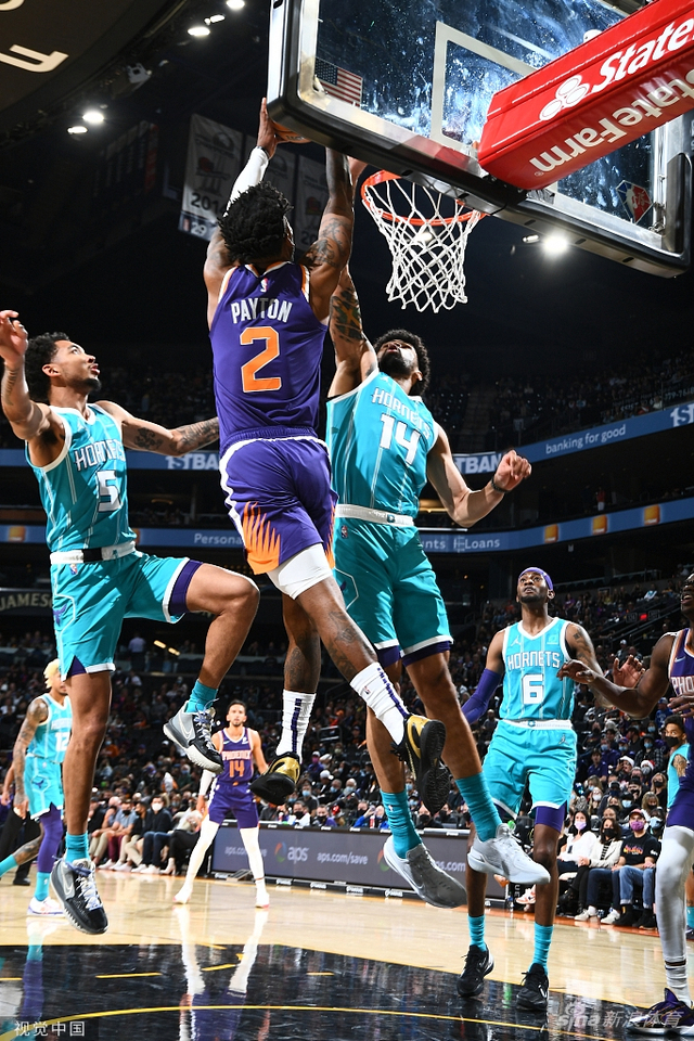 更反映出球 更反映出球