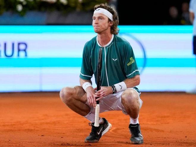 国羽毛球队 国羽毛球队