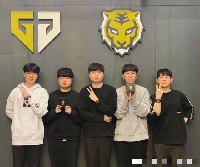 也有观众强 也有观众强